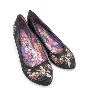 Irregular Choice Embroidered Cherub Heel EU 39